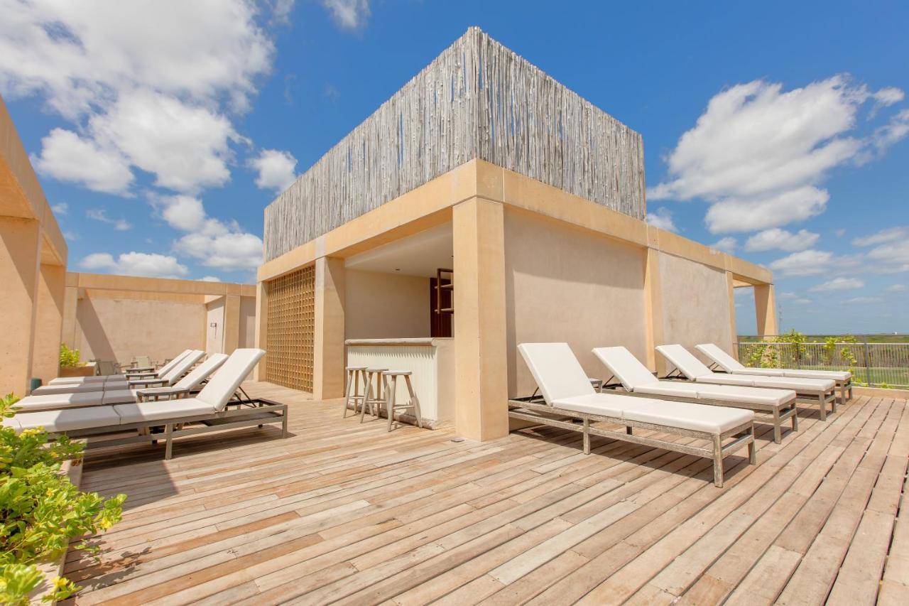 Lumina At The Village Luxury Residences In Corasol Плая дел Кармен Екстериор снимка