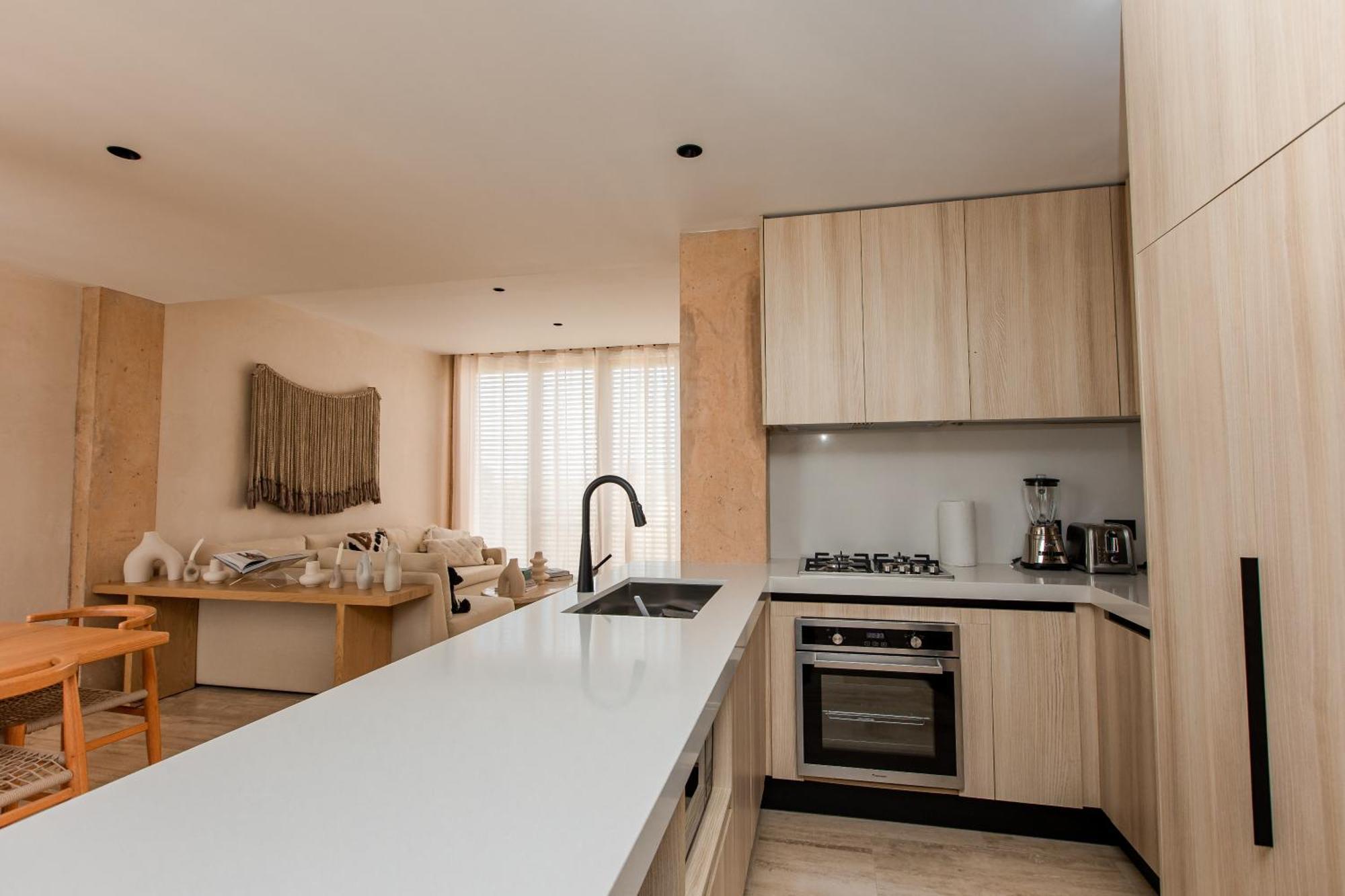 Lumina At The Village Luxury Residences In Corasol Плая дел Кармен Стая снимка
