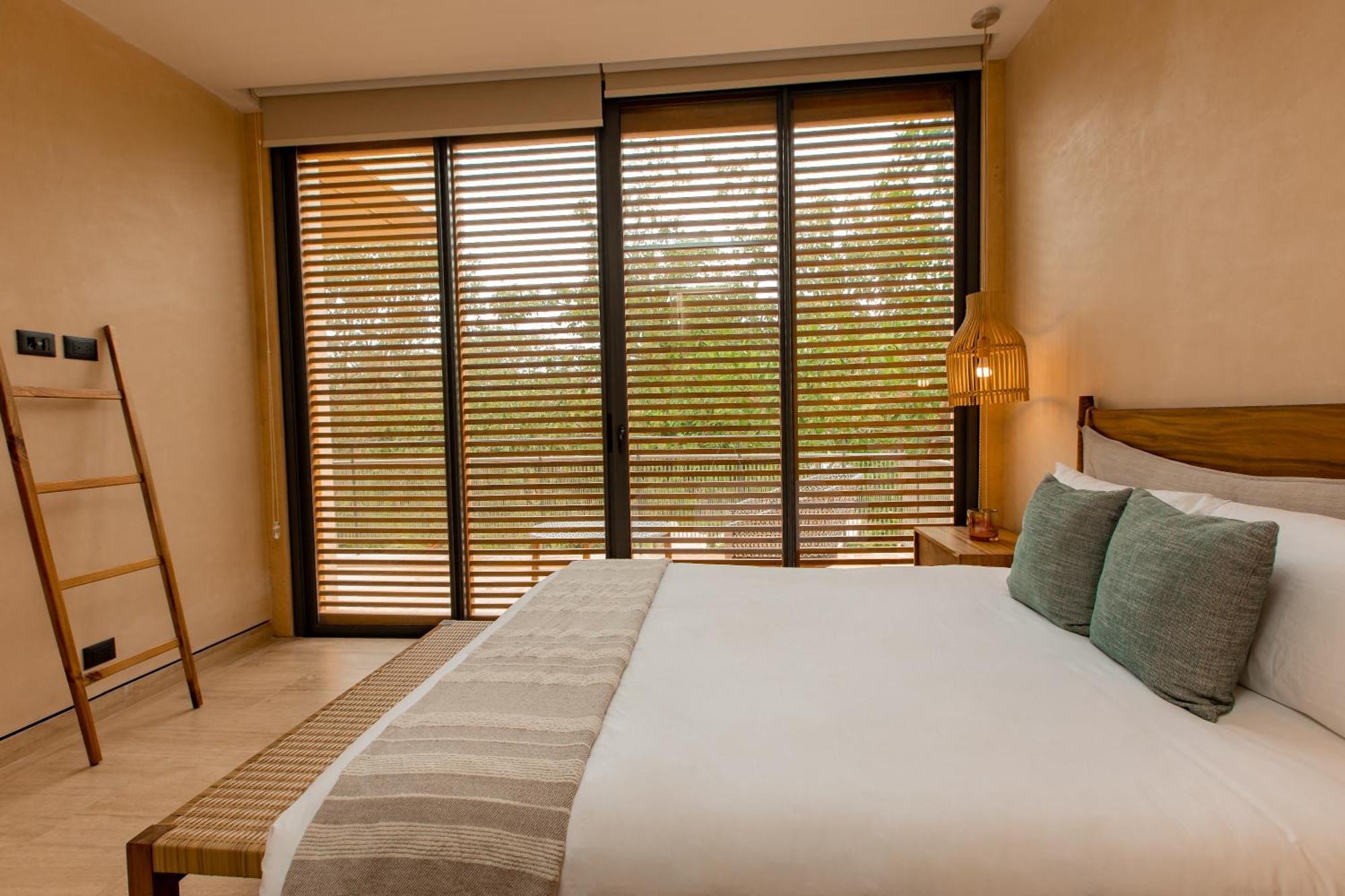 Lumina At The Village Luxury Residences In Corasol Плая дел Кармен Стая снимка