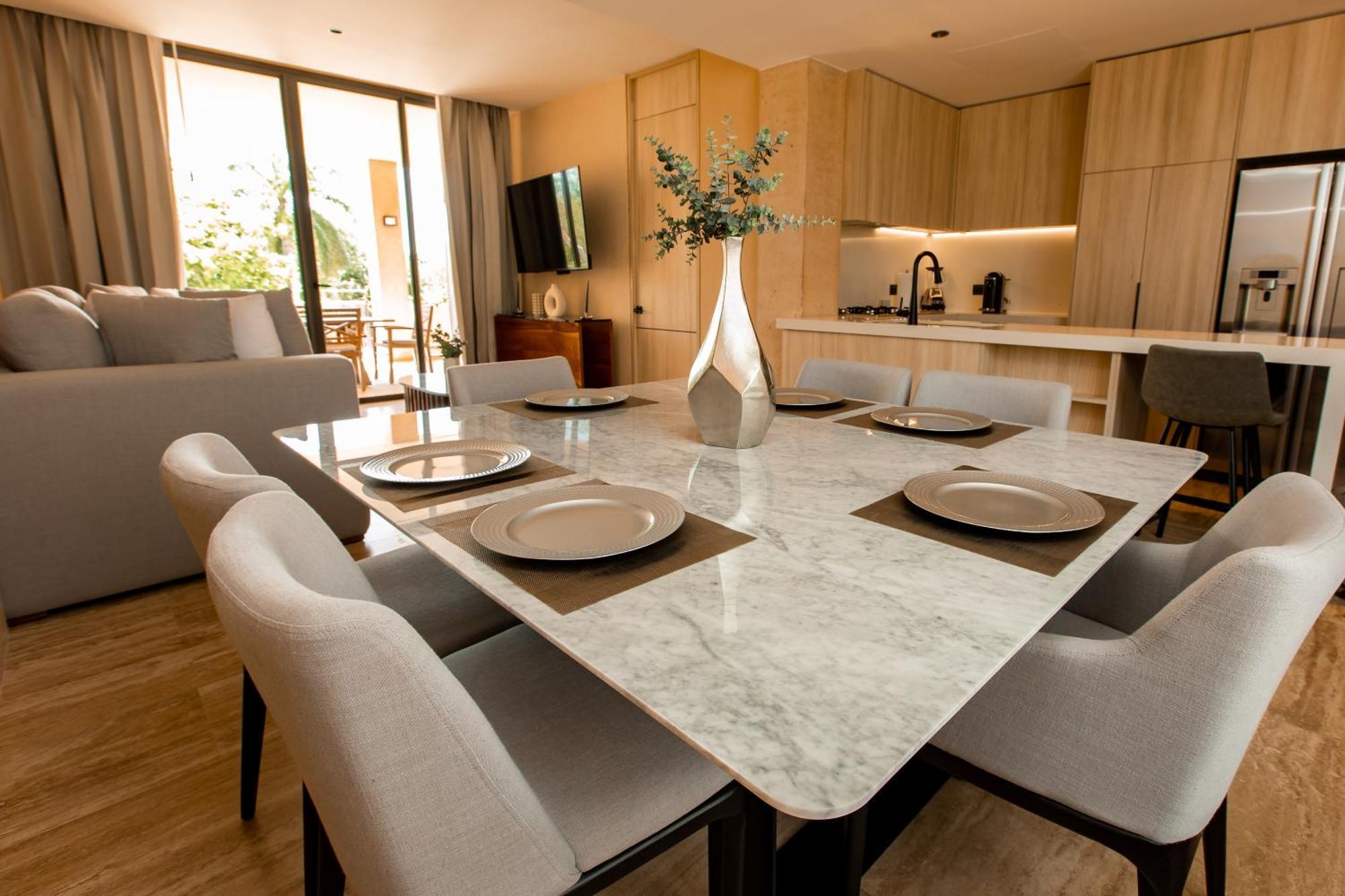 Lumina At The Village Luxury Residences In Corasol Плая дел Кармен Екстериор снимка