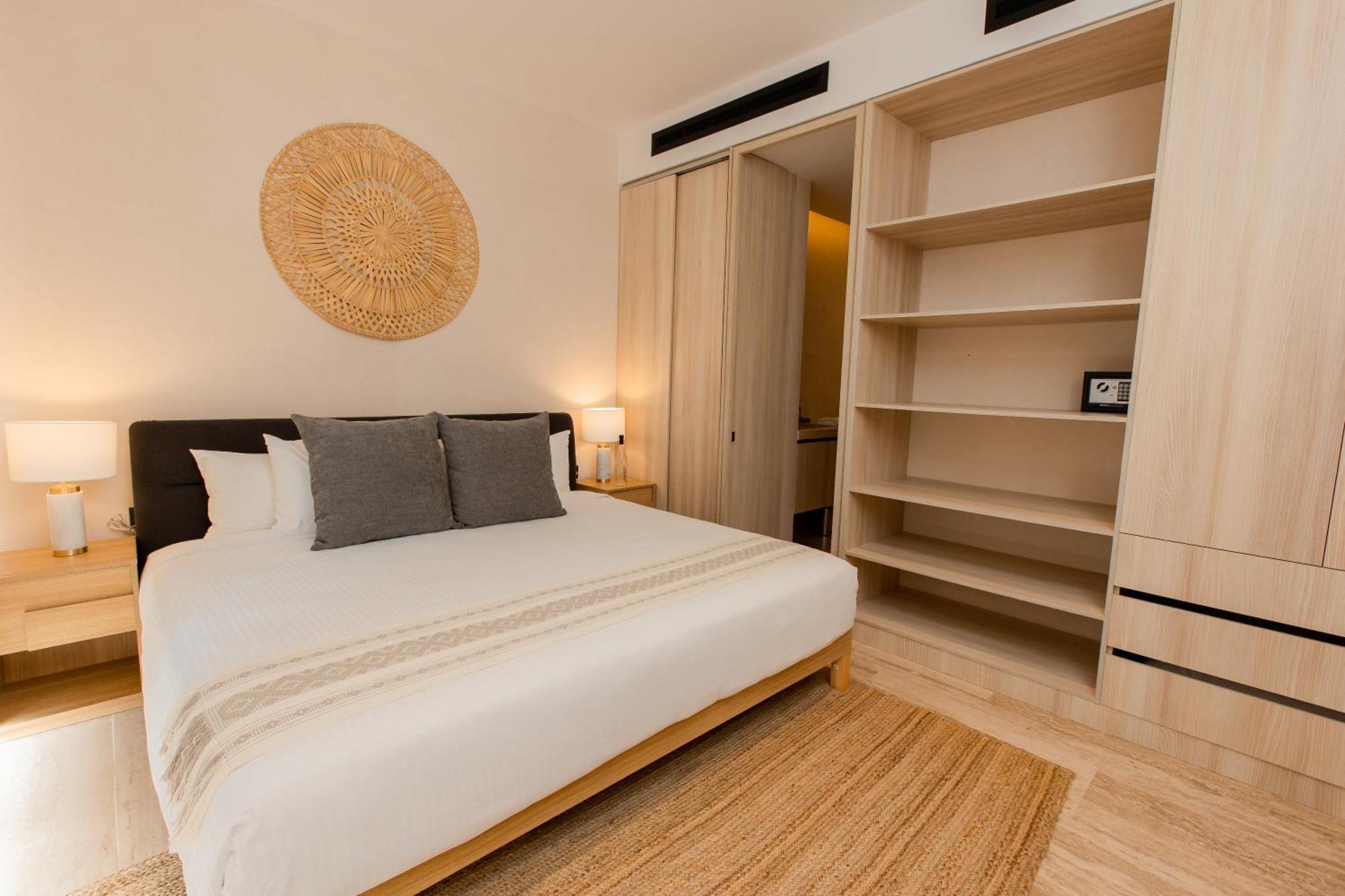 Lumina At The Village Luxury Residences In Corasol Плая дел Кармен Екстериор снимка